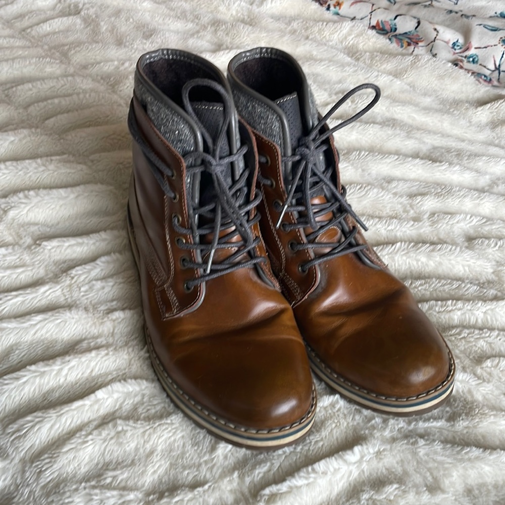 Sonoma boots